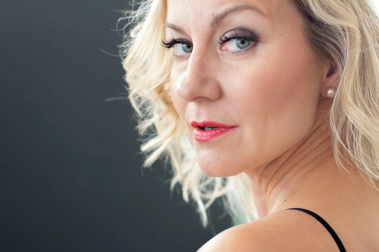 Nicht-operatives Facelift